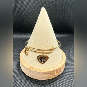 🪷ALEX AND ANI🪷Lotus Peace Petals Charm Bangle in Shiny Gold/EUC